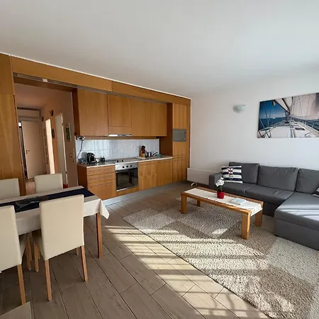Apartment Bl *